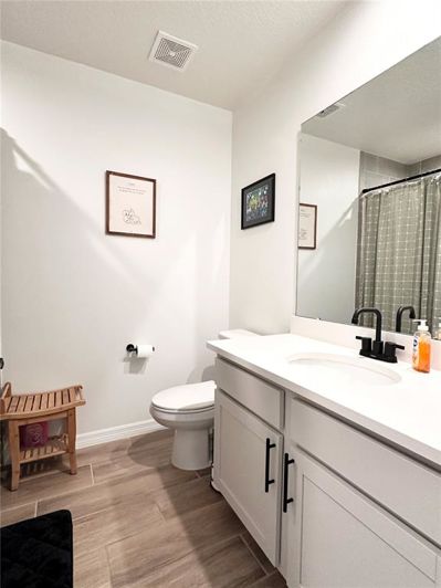 Image No.17-3 Bed Townhouse for sale