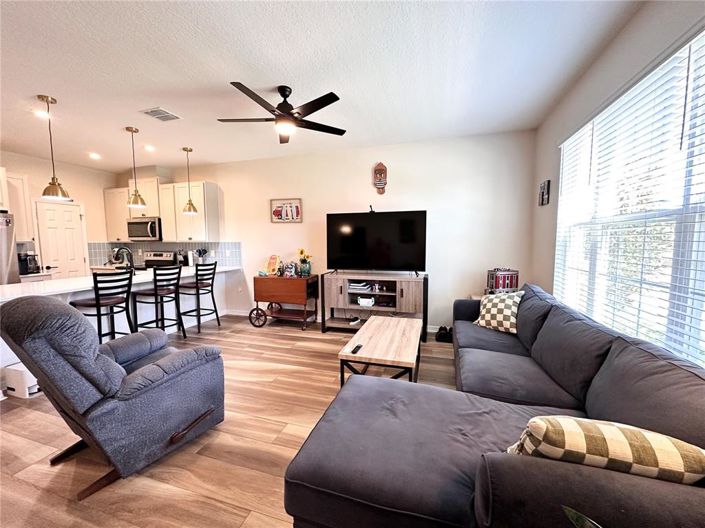 Image No.2-3 Bed Townhouse for sale