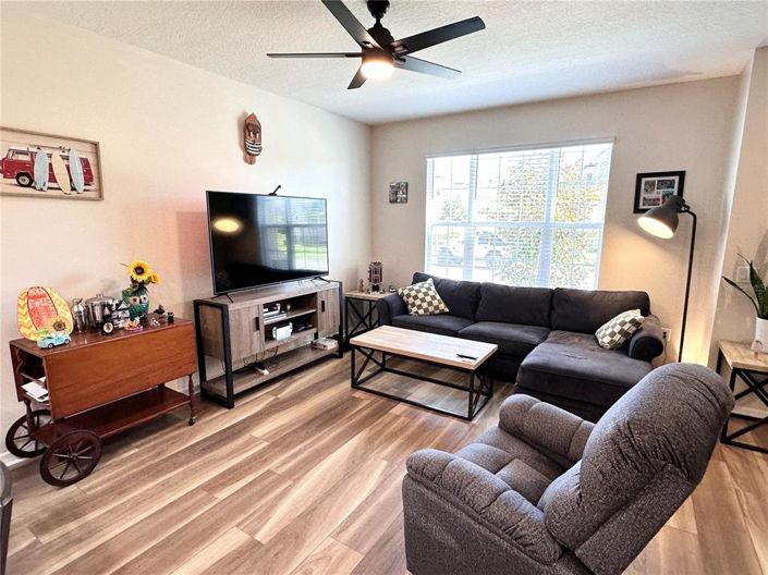 Image No.3-3 Bed Townhouse for sale