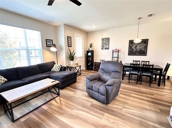 Image No.6-3 Bed Townhouse for sale