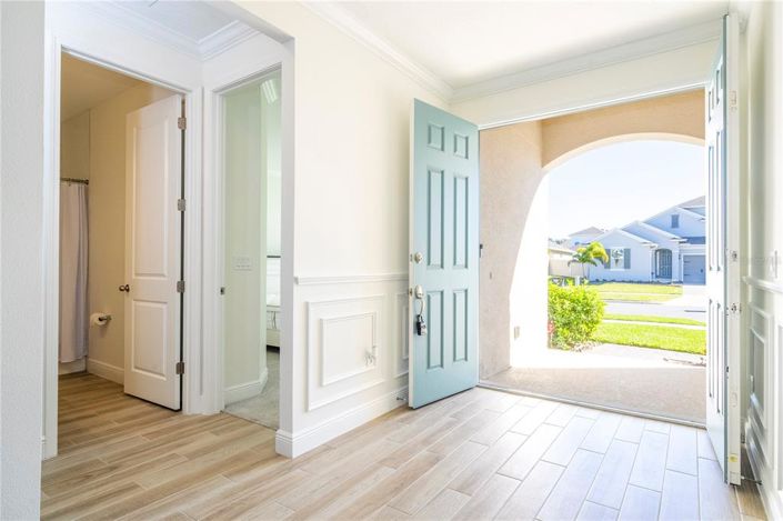 Image No.4-6 Bed House for sale