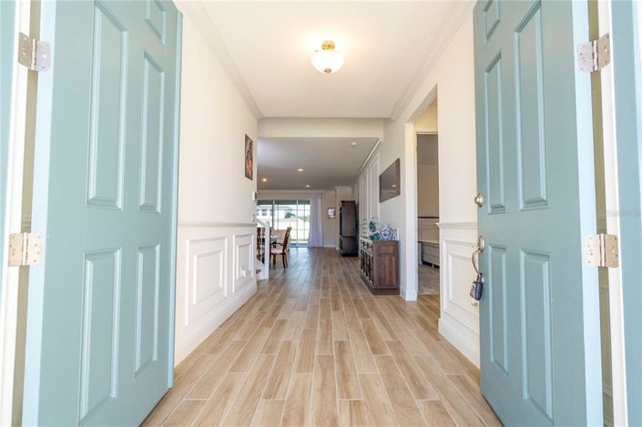 Image No.5-6 Bed House for sale