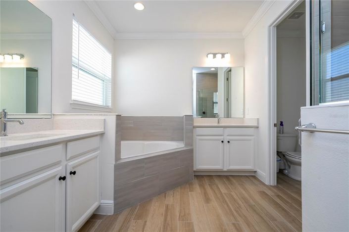 Image No.52-6 Bed House for sale