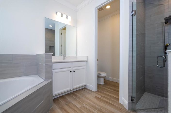 Image No.53-6 Bed House for sale