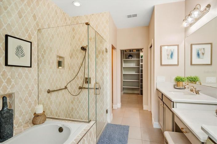 Image No.12-3 Bed House for sale