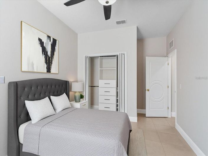 Image No.17-3 Bed House for sale