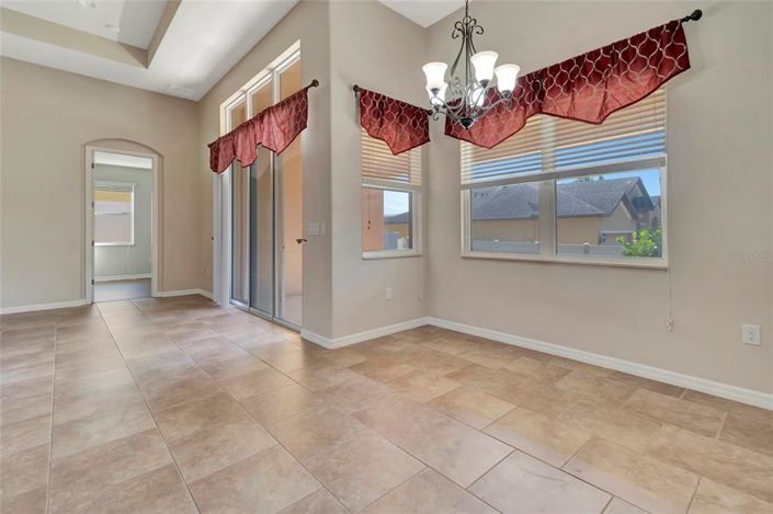 Image No.11-4 Bed House for sale