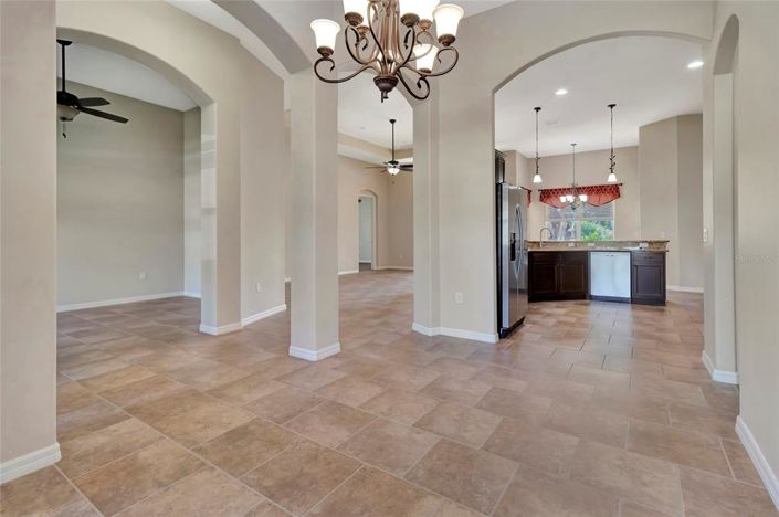 Image No.14-4 Bed House for sale