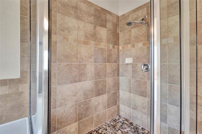 Image No.19-4 Bed House for sale