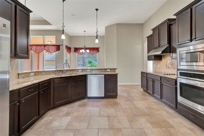 Image No.4-4 Bed House for sale