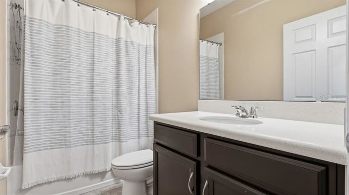 Image No.18-4 Bed House for sale