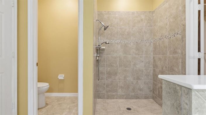 Image No.22-4 Bed House for sale