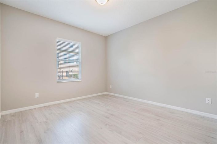 Image No.25-4 Bed Townhouse for sale