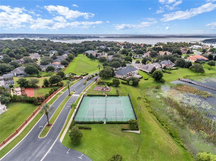 Image No.41-4 Bed Townhouse for sale