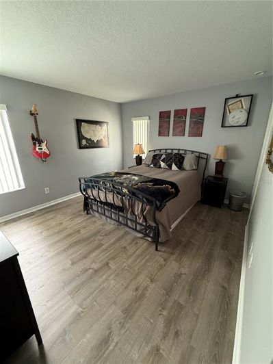 Image No.11-3 Bed House for sale