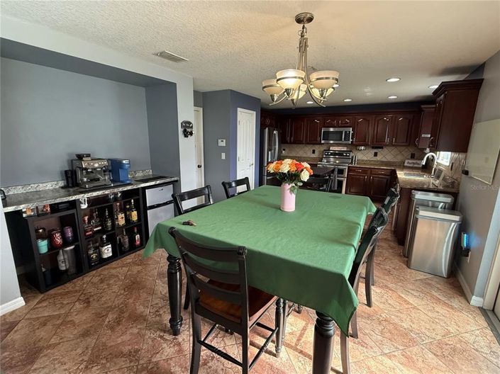 Image No.6-3 Bed House for sale