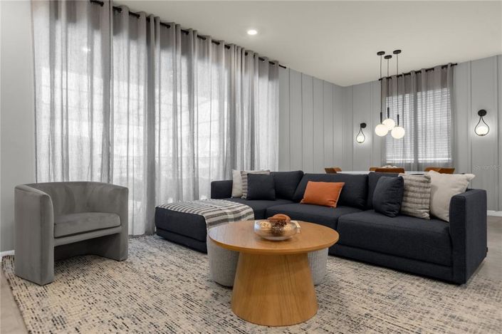 Image No.6-5 Bed Townhouse for sale