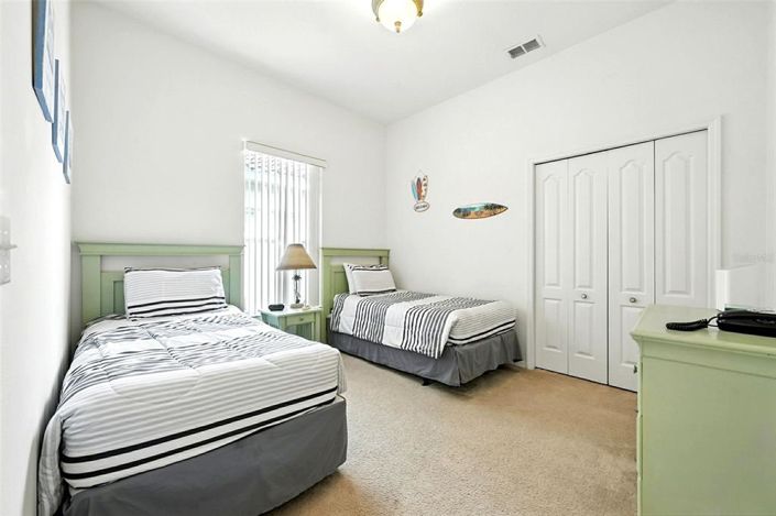 Image No.38-5 Bed Property for sale