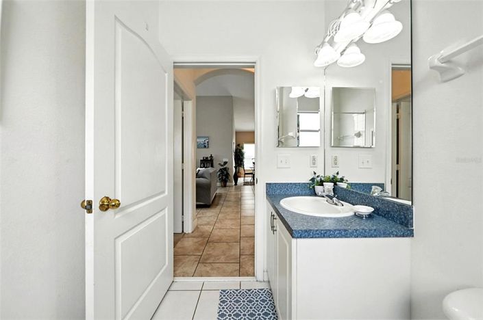 Image No.44-5 Bed House for sale