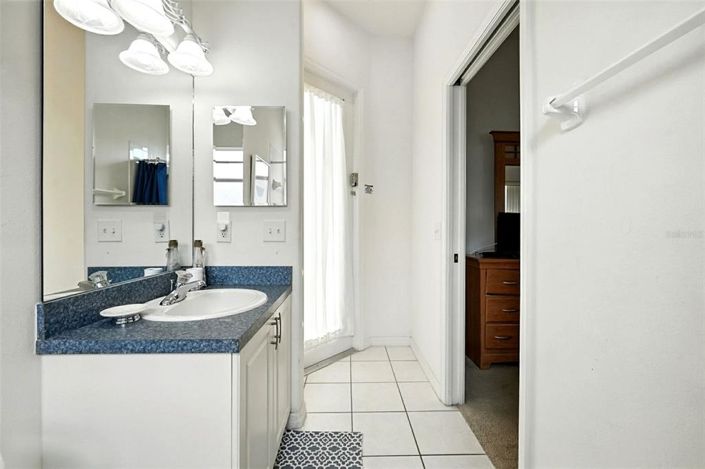 Image No.45-5 Bed Property for sale