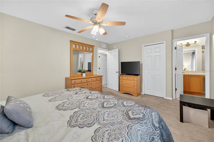 Image No.22-3 Bed Townhouse for sale