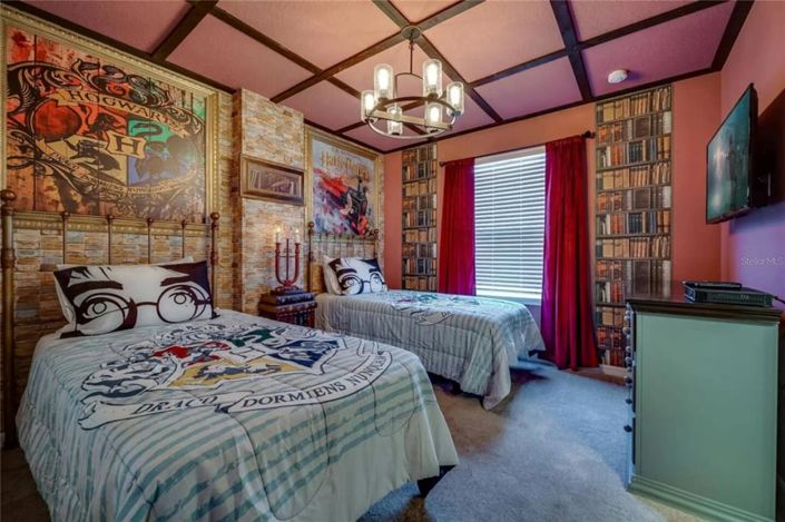 Image No.15-10 Bed House for sale