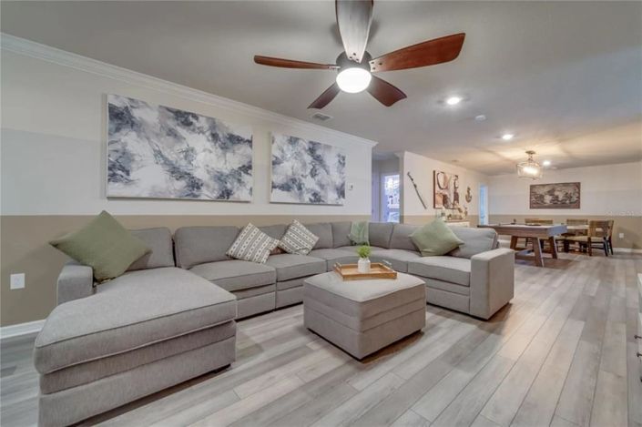 Image No.21-10 Bed House for sale