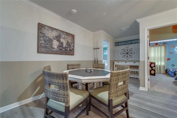 Image No.22-10 Bed House for sale