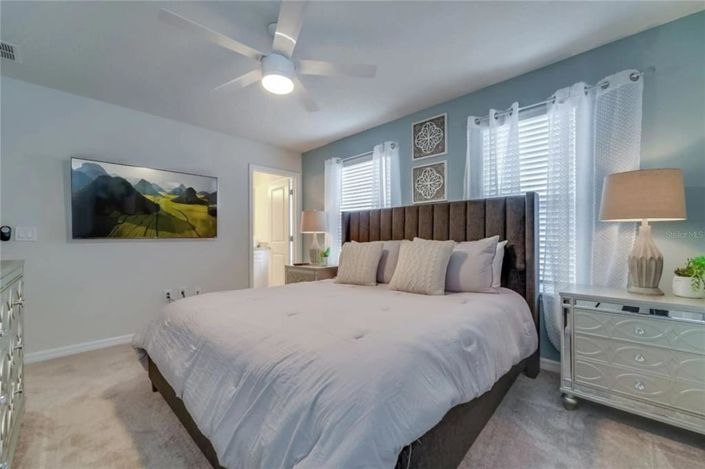 Image No.36-10 Bed House for sale