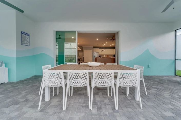 Image No.44-10 Bed House for sale