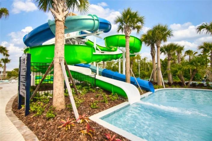 Image No.45-10 Bed Property for sale