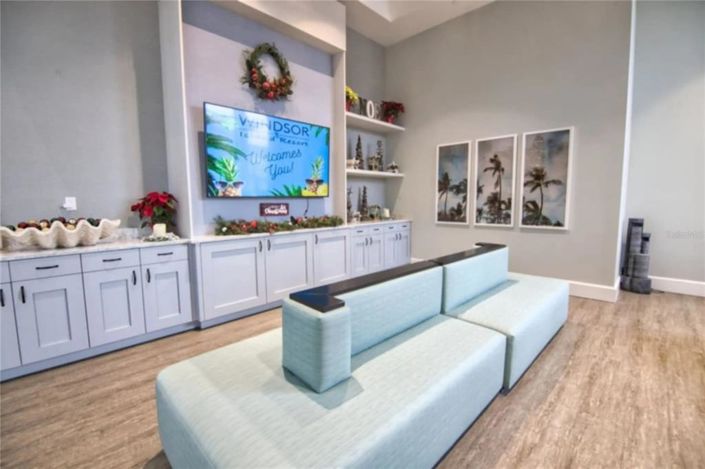 Image No.47-10 Bed House for sale