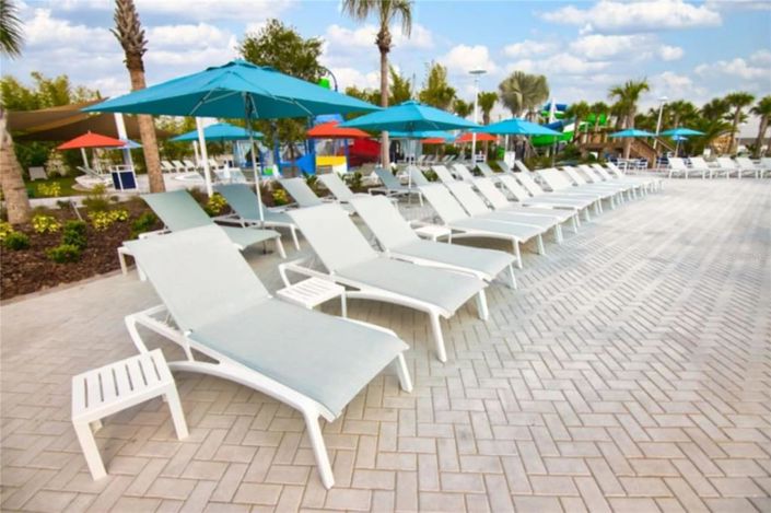 Image No.57-10 Bed House for sale