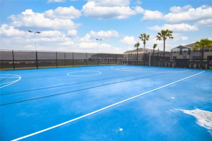 Image No.58-10 Bed Property for sale