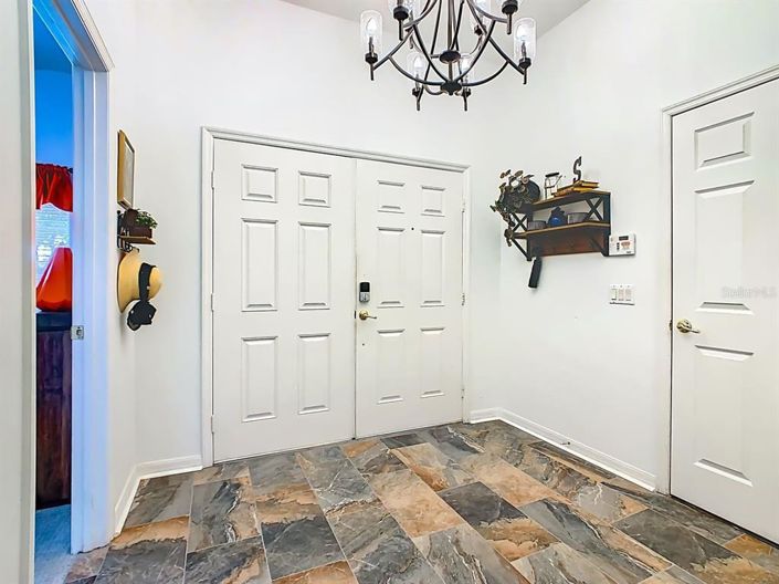 Image No.2-4 Bed House for sale