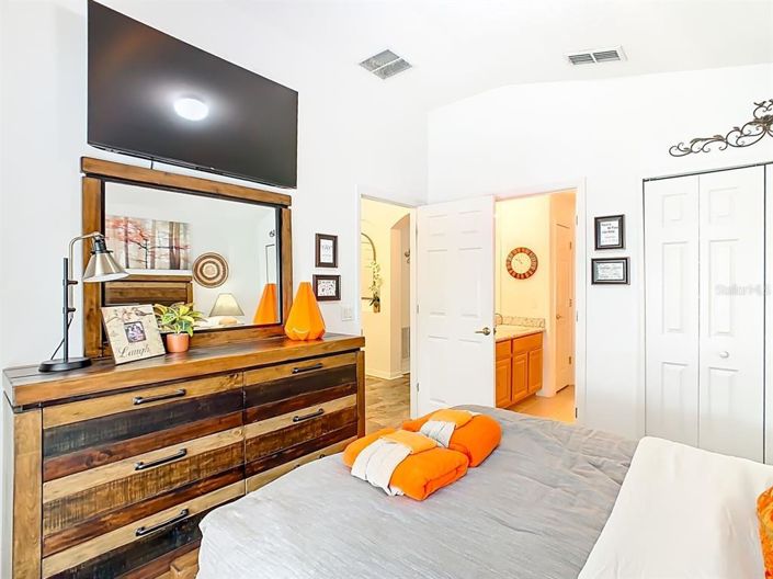 Image No.26-4 Bed House for sale