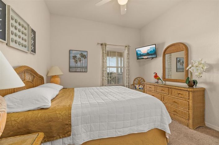 Image No.12-3 Bed Property for sale