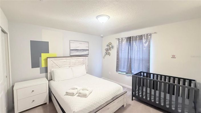 Image No.35-8 Bed House for sale