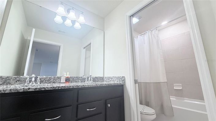 Image No.37-8 Bed House for sale