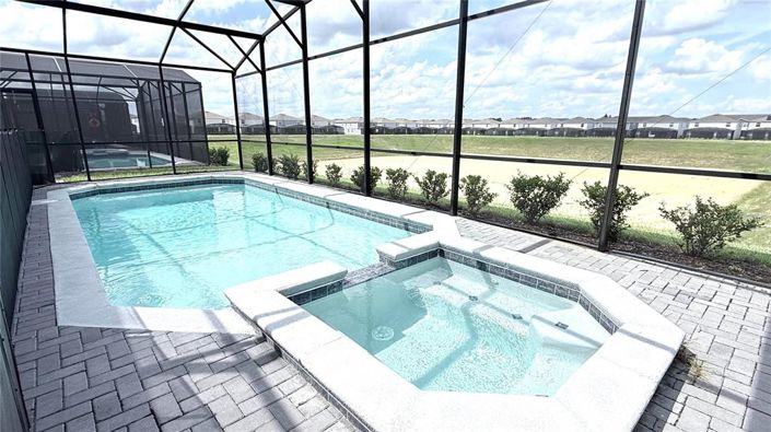 Image No.38-8 Bed House for sale