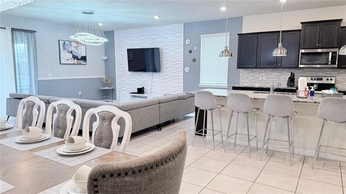 Image No.4-8 Bed House for sale