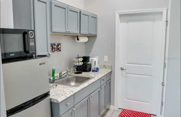 Image No.5-4 Bed Property for sale