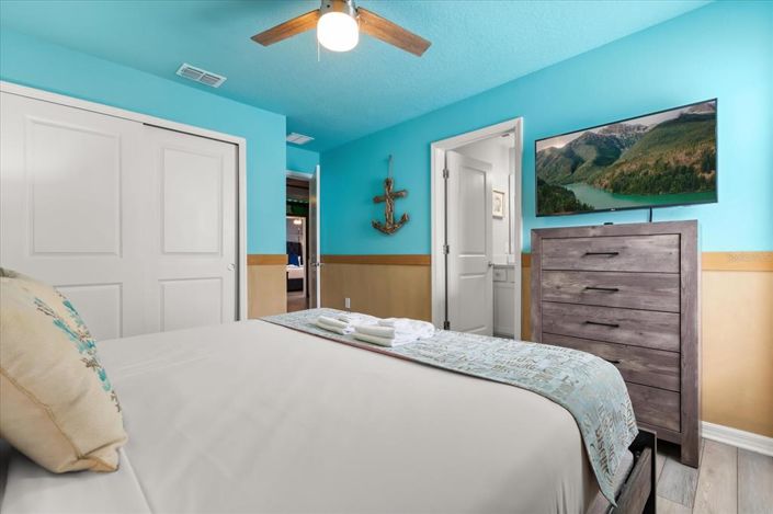 Image No.12-10 Bed House for sale