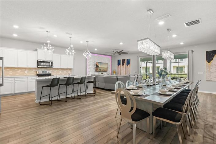 Image No.3-10 Bed House for sale