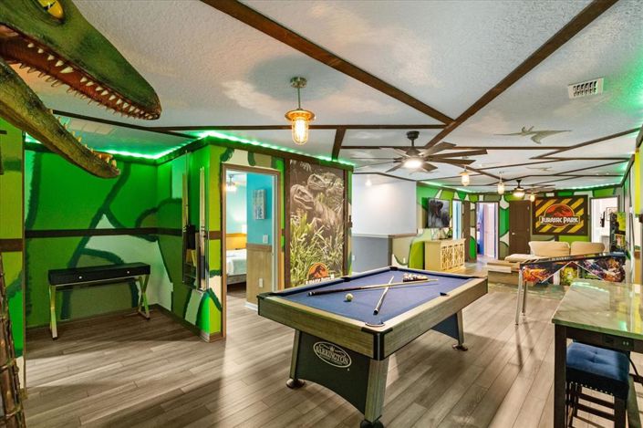 Image No.37-10 Bed House for sale