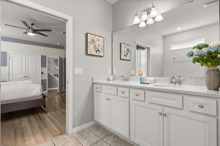 Image No.41-10 Bed House for sale