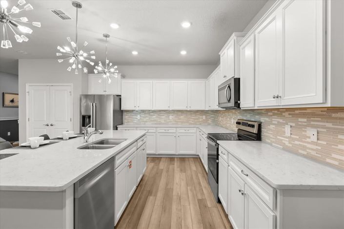 Image No.5-10 Bed House for sale