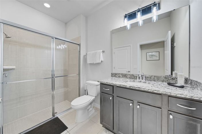 Image No.11-5 Bed House for sale