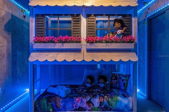 Image No.28-7 Bed House for sale