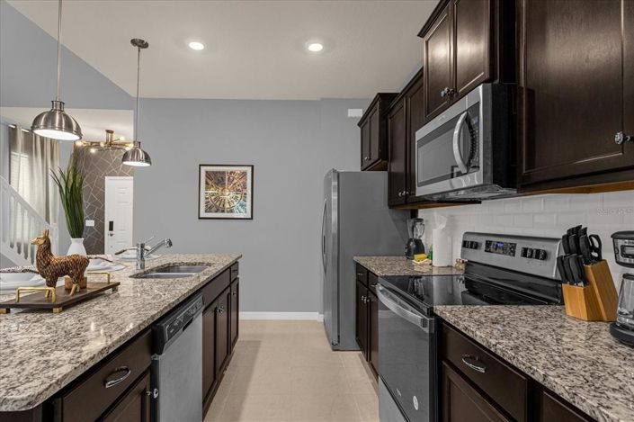 Image No.6-7 Bed House for sale